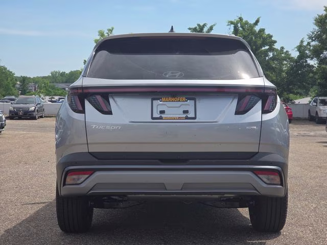 2026 Shimmering Silver Hyundai Tucson Limited AWD SUV