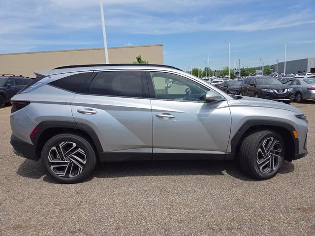 2026 Shimmering Silver Hyundai Tucson Limited AWD SUV