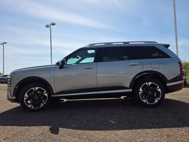 2026 Typhoon Silver Metallic Hyundai Palisade Limited AWD SUV