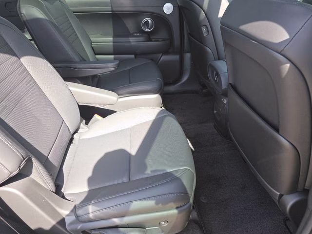 2026 Typhoon Silver Metallic Hyundai Palisade Limited AWD SUV