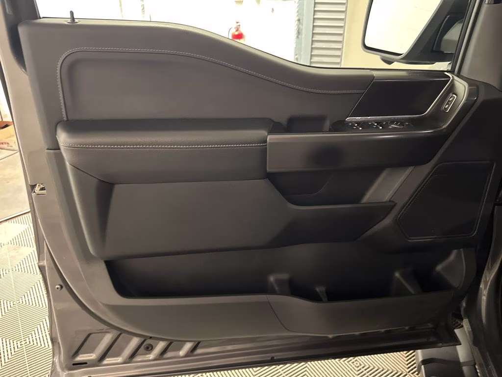 2024 Carbonized Gray Metallic Ford F-150 XLT 4X4 Truck