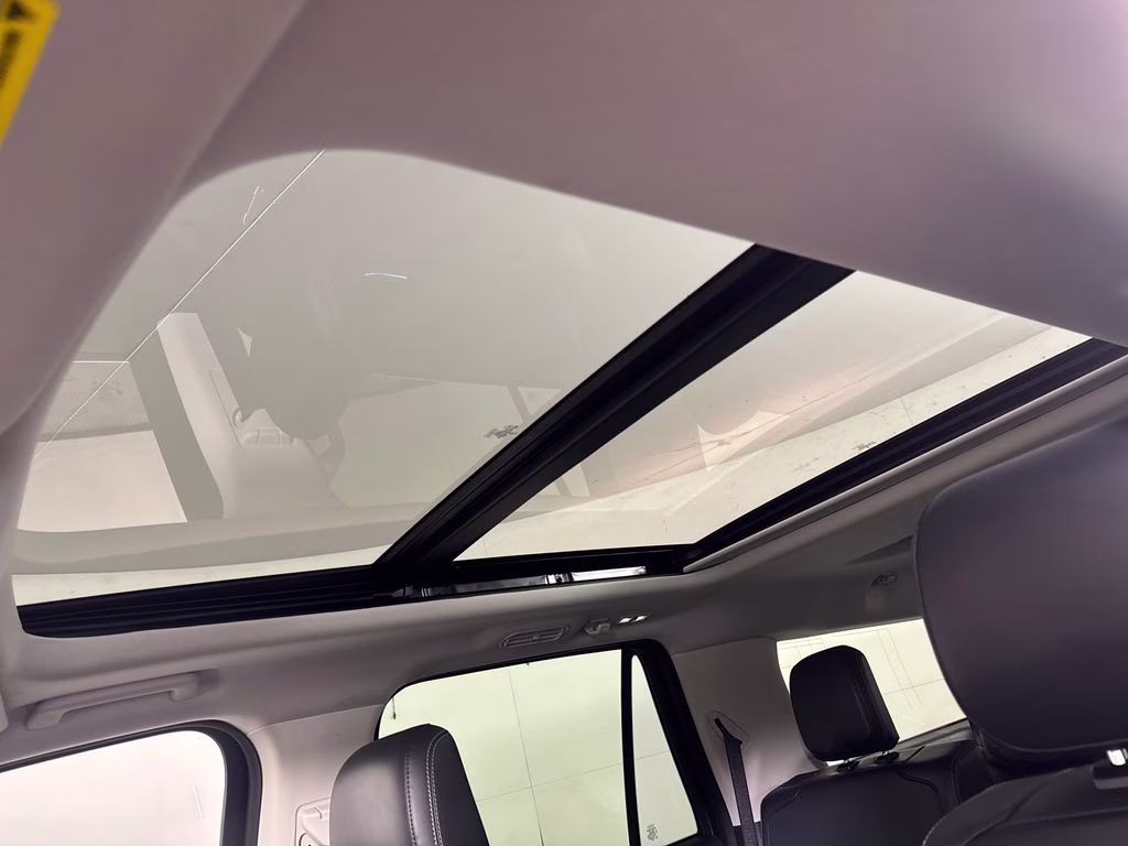 2025 Oxford White Ford Expedition Max Platinum 4X4 SUV