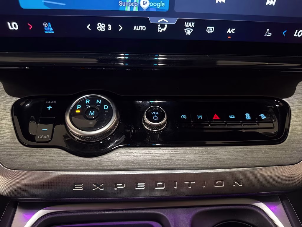 2025 Oxford White Ford Expedition Max Platinum 4X4 SUV