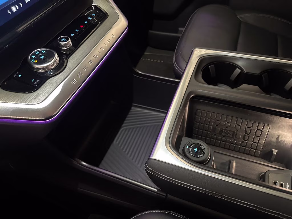 2025 Oxford White Ford Expedition Max Platinum 4X4 SUV