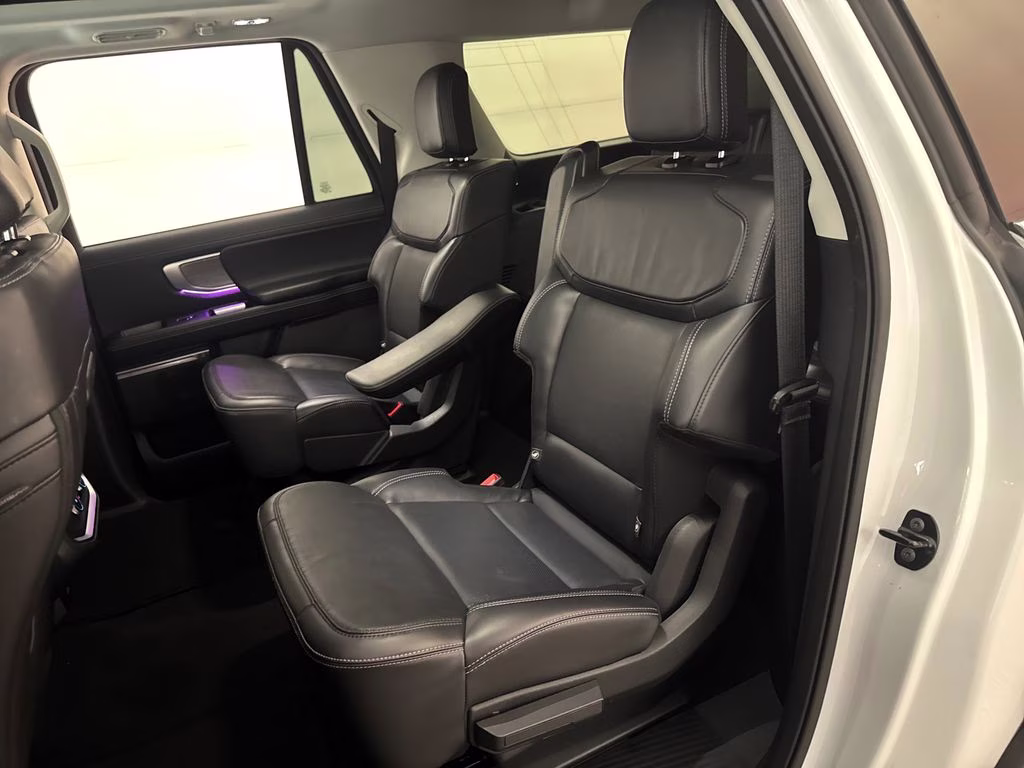 2025 Oxford White Ford Expedition Max Platinum 4X4 SUV
