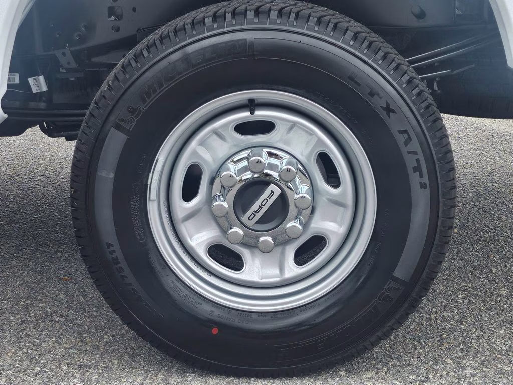 2026 Oxford White Ford Super Duty F-250 SRW XL 4X4 Truck