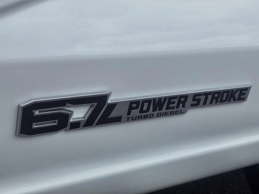 2026 Oxford White Ford Super Duty F-250 SRW XL 4X4 Truck