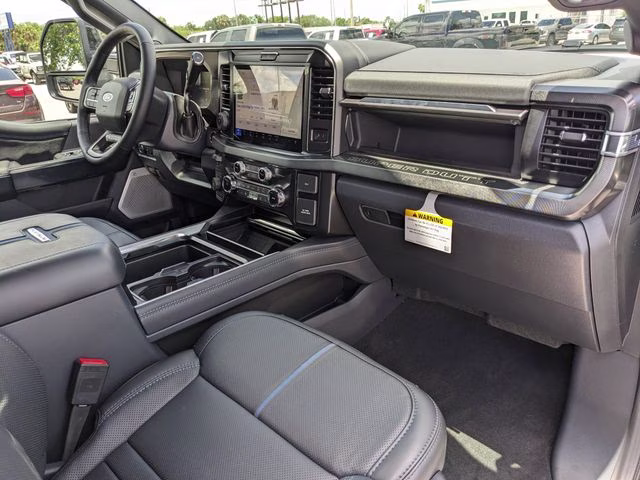 2026 Avalanche Ford Super Duty F-250 SRW Platinum 4X4 Truck