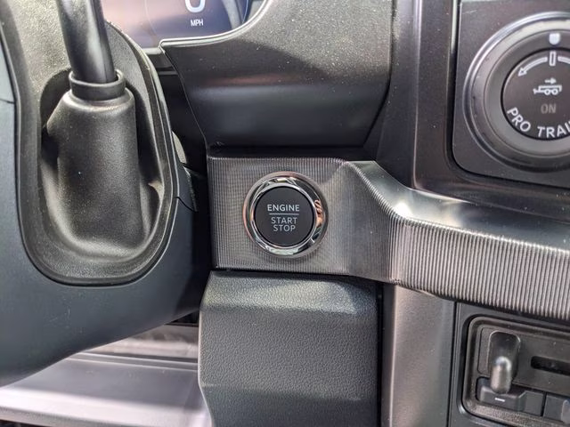 2026 Avalanche Ford Super Duty F-250 SRW Platinum 4X4 Truck