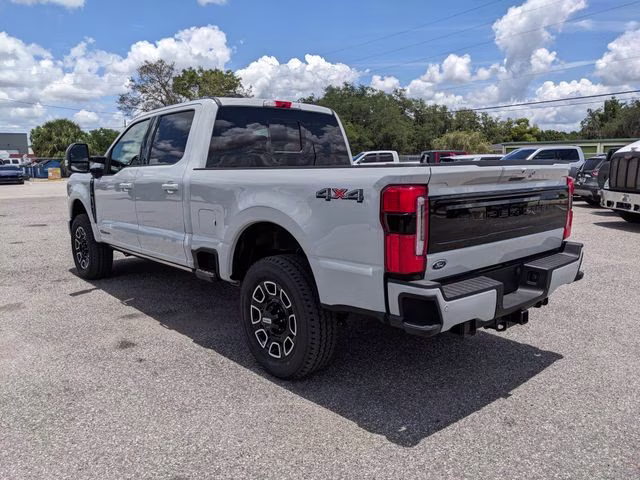 2026 Avalanche Ford Super Duty F-250 SRW Platinum 4X4 Truck