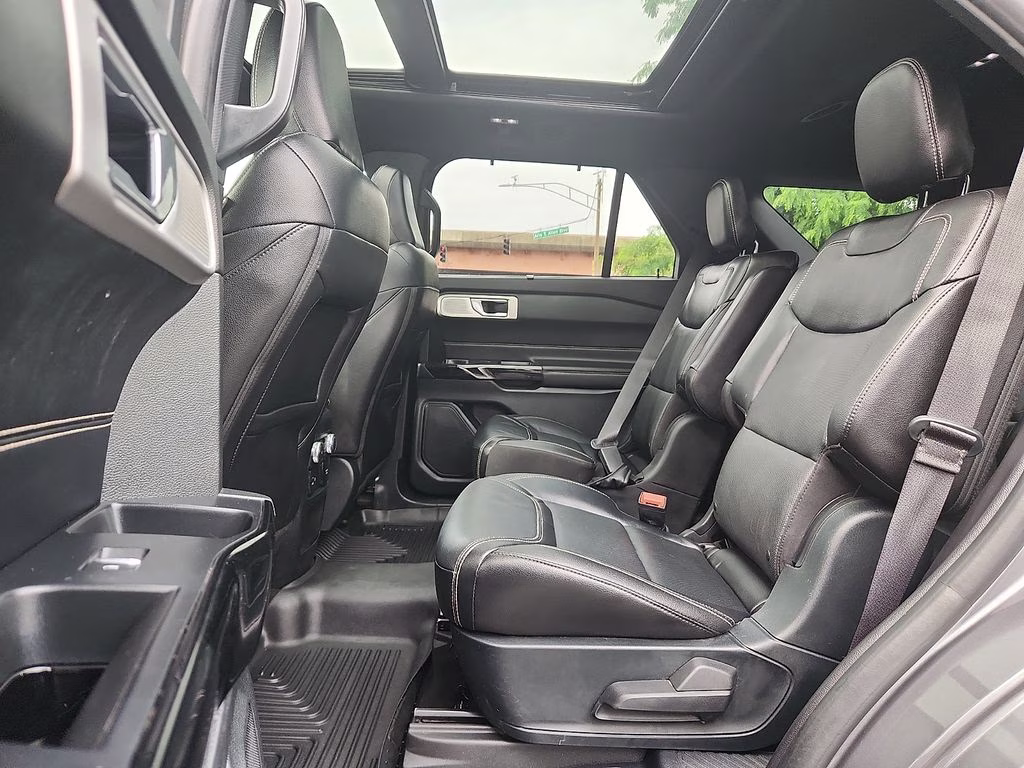 2021 Gray Metallic Ford Explorer ST 4X4 SUV