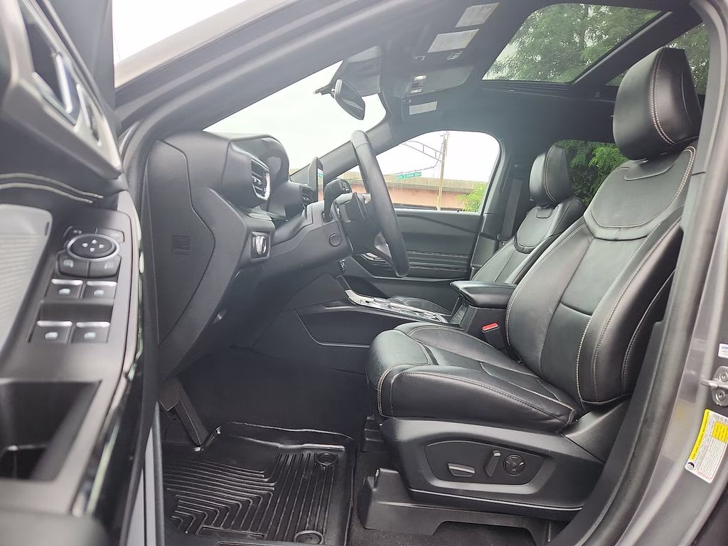 2021 Gray Metallic Ford Explorer ST 4X4 SUV