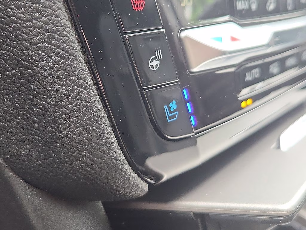 2021 Gray Metallic Ford Explorer ST 4X4 SUV