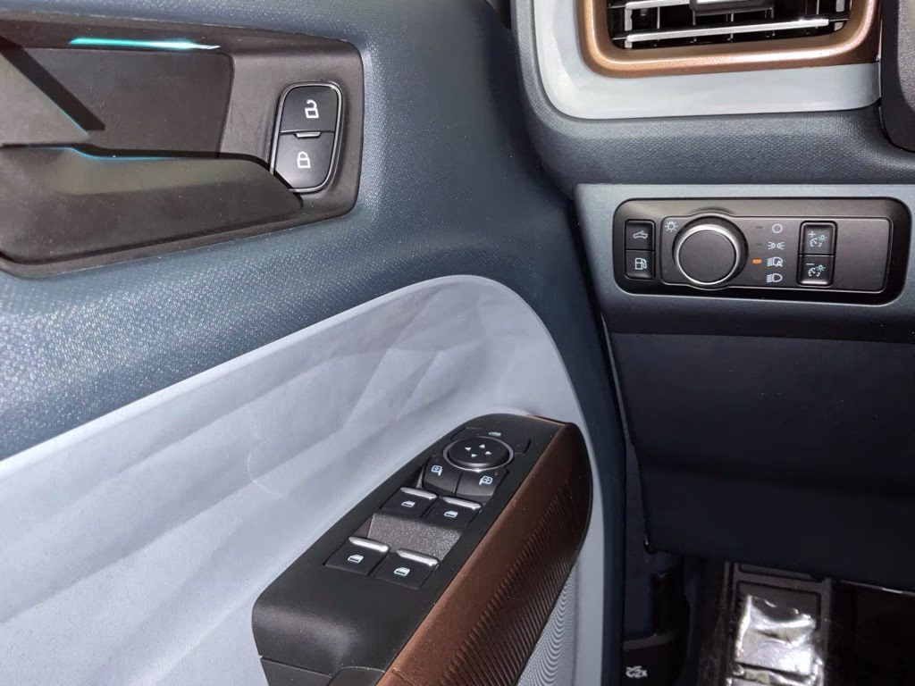 2024 Terrain Ford Maverick Lariat FWD Truck