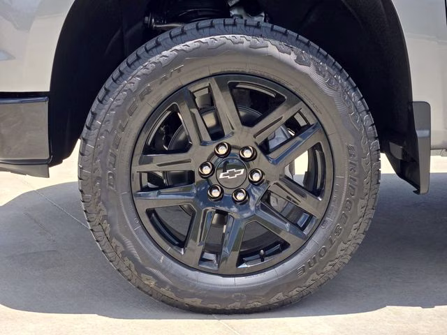 2026 Sterling Gray Metallic Chevrolet Silverado 1500 LT Trail Boss 4X4 Truck