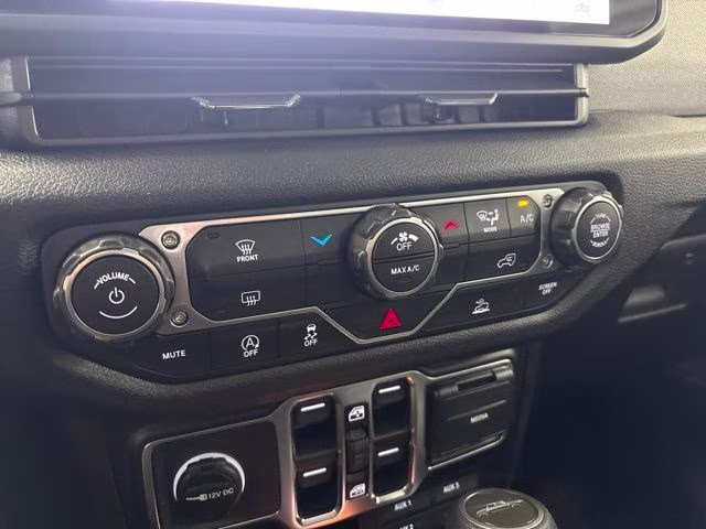 2026 Reign Jeep Gladiator Sport S 4X4 Truck