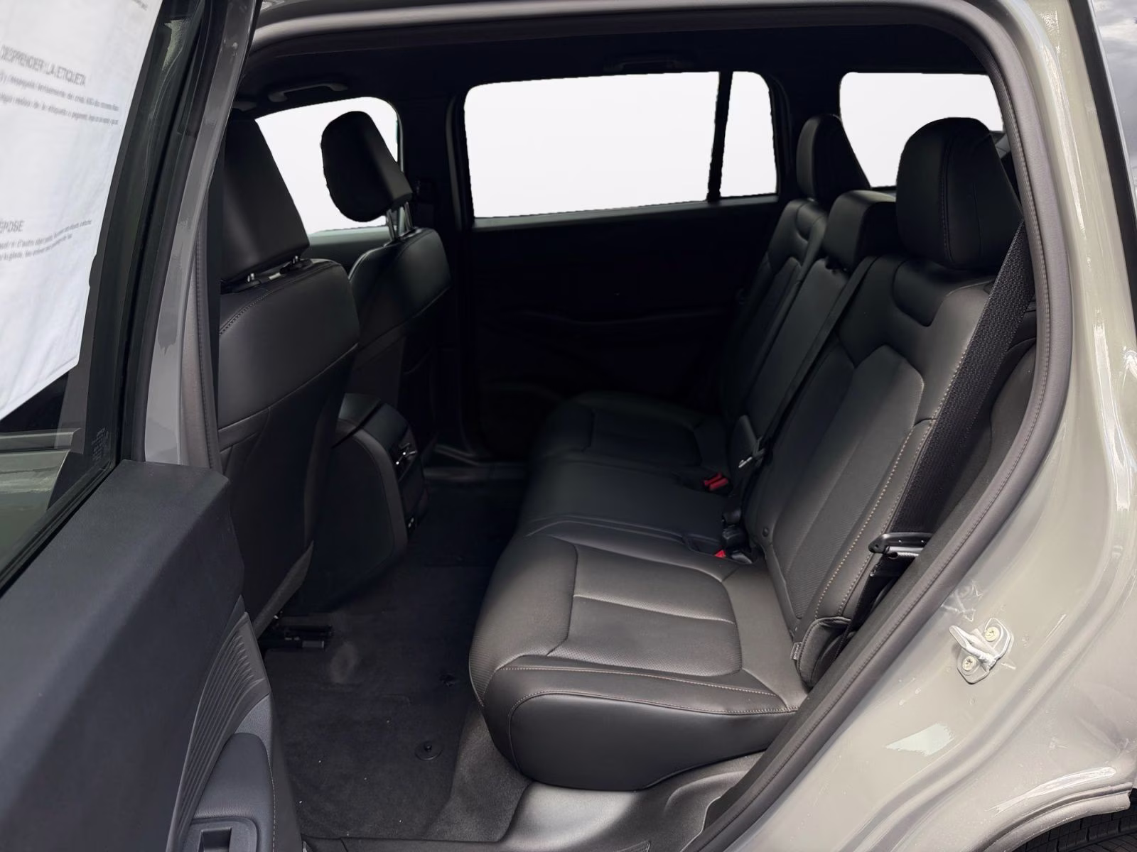 2026 Sting-Gray Clearcoat Jeep Cherokee Limited 4X4 SUV