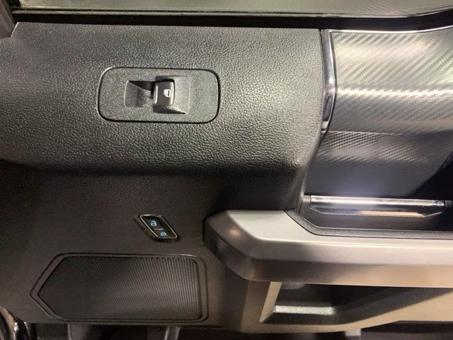 2019 Black Metallic Ford F-150 XLT 4X4 Truck