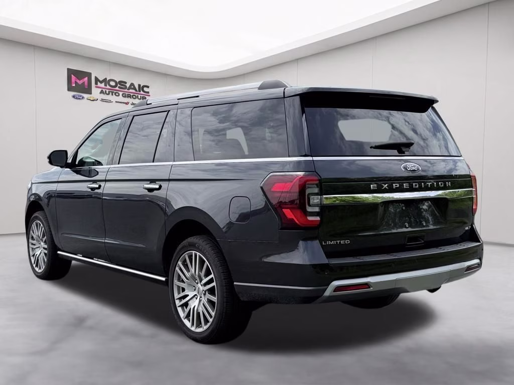 2024 Gray Metallic Ford Expedition Max Limited 4X4 SUV