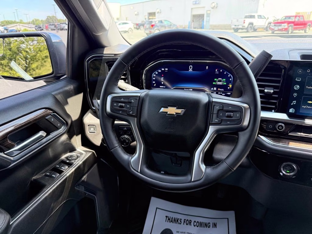 2024 Slate Gray Metallic Chevrolet Silverado 1500 LT 4X4 Truck