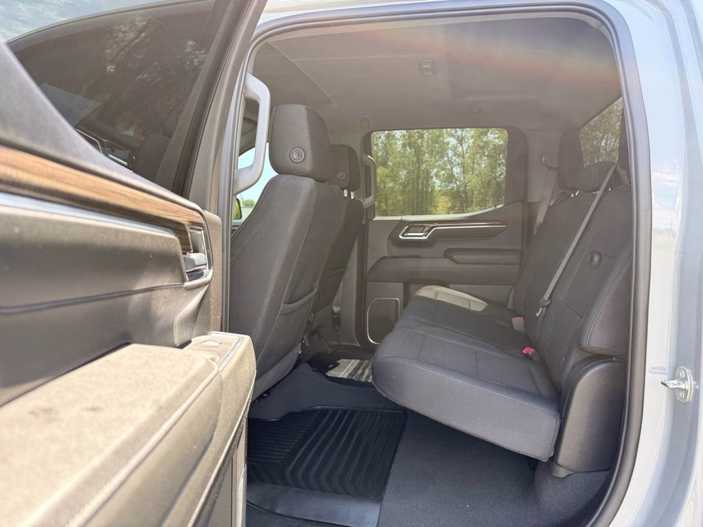 2024 Slate Gray Metallic Chevrolet Silverado 1500 LT 4X4 Truck