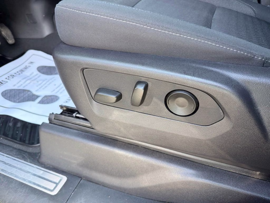 2024 Slate Gray Metallic Chevrolet Silverado 1500 LT 4X4 Truck