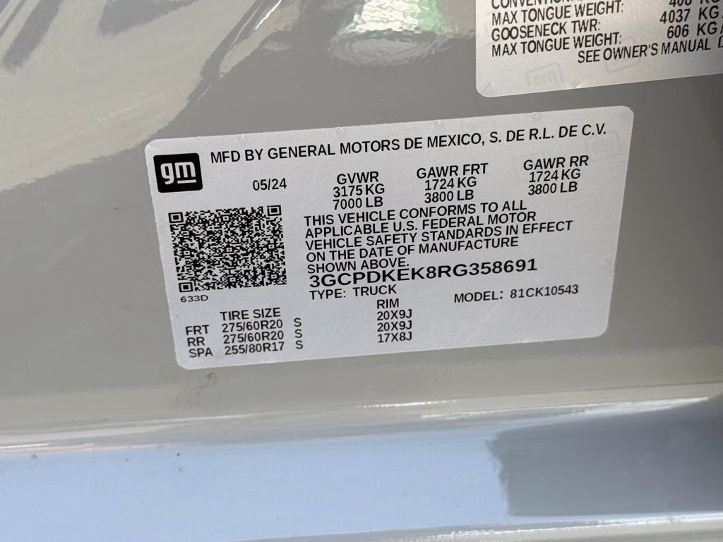 2024 Slate Gray Metallic Chevrolet Silverado 1500 LT 4X4 Truck