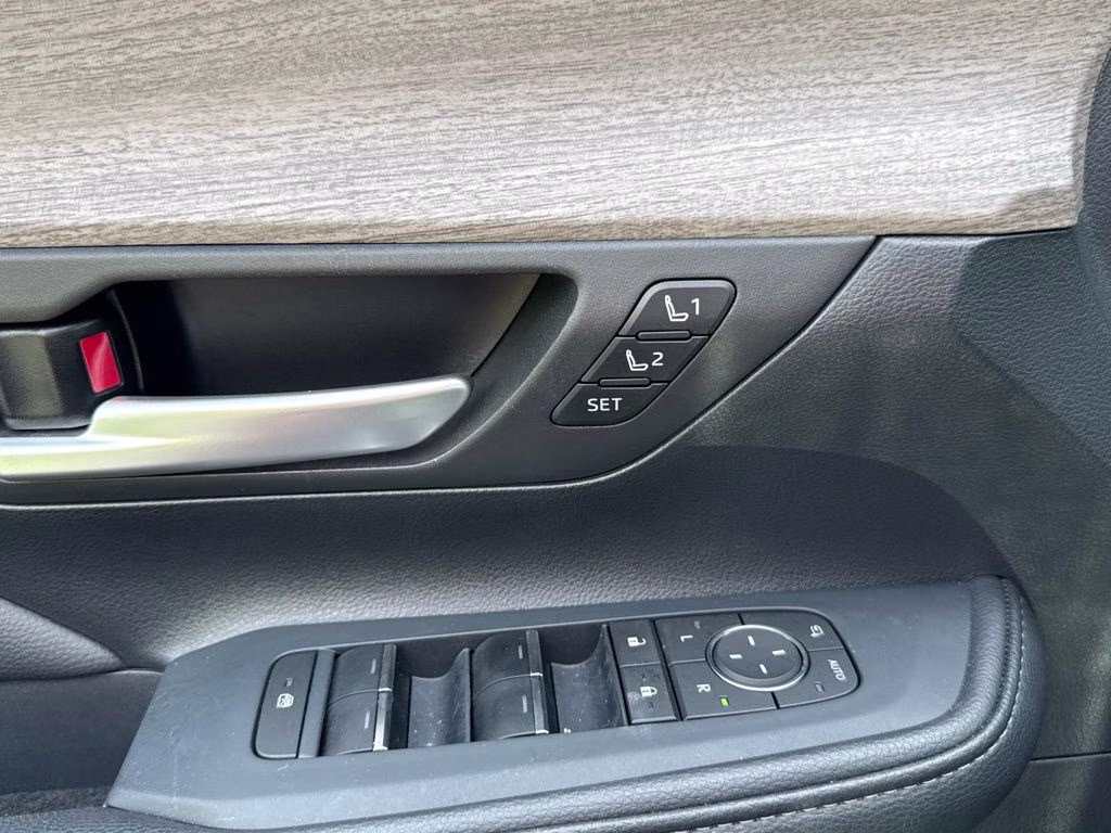 2025 Cloud Toyota Grand Highlander Platinum AWD SUV