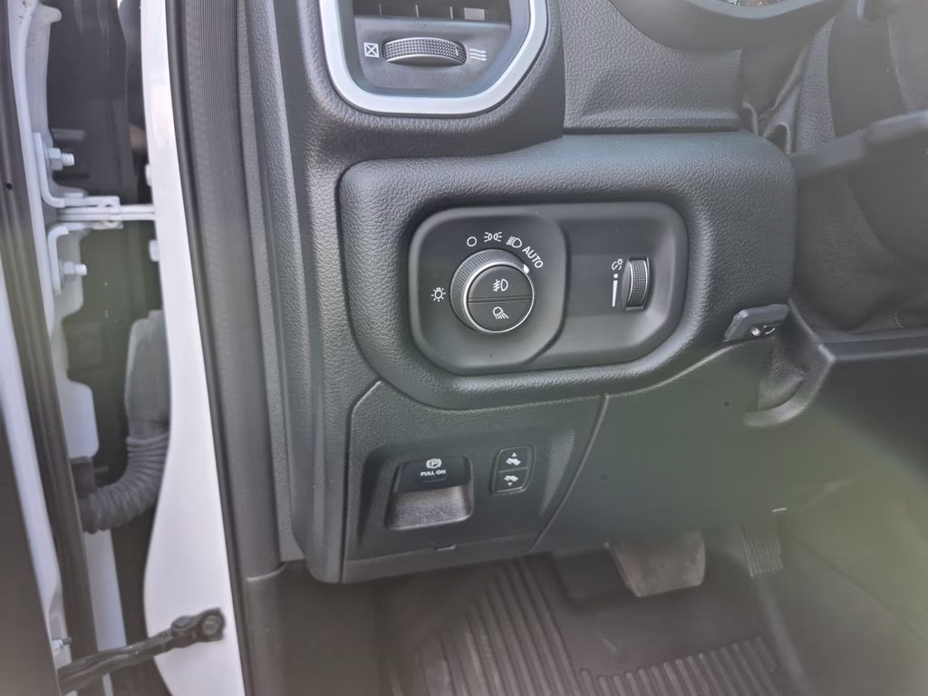 2022 Bright White Clearcoat Ram 1500 Big Horn/Lone Star RWD Truck
