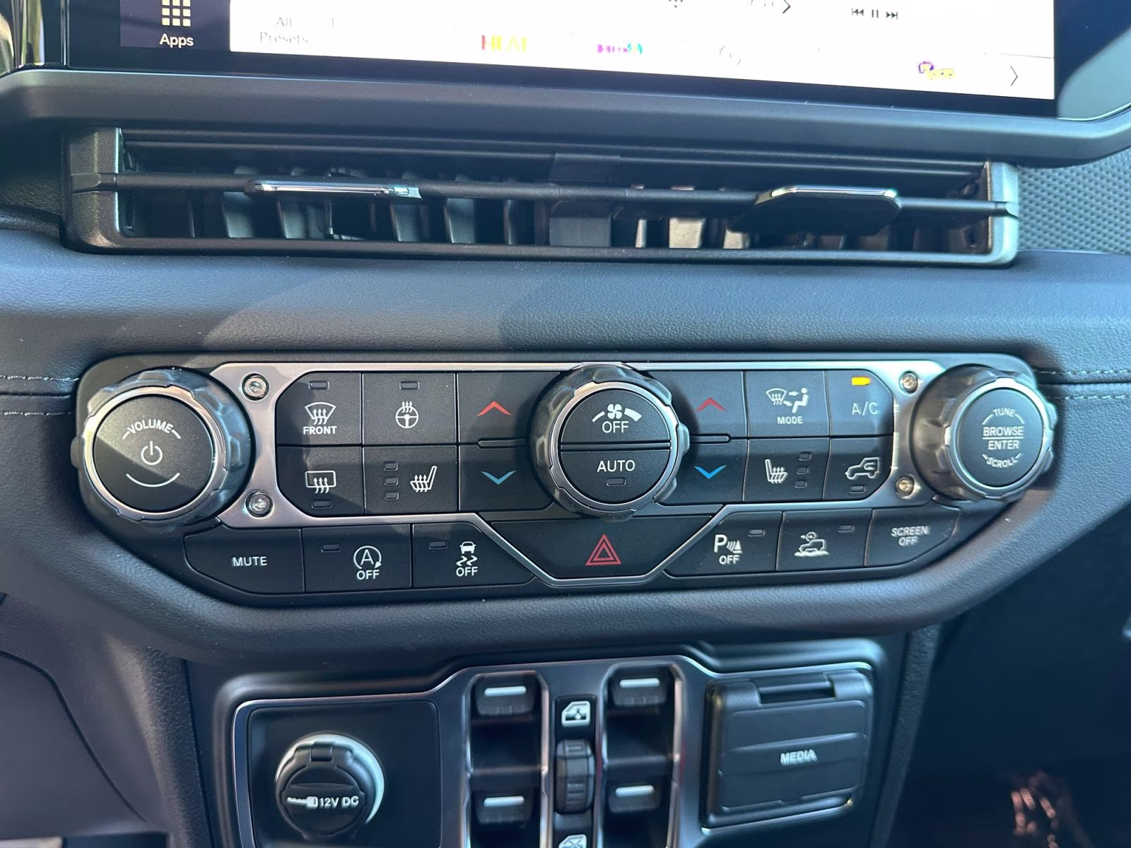 2026 Reign Jeep Wrangler Rubicon X 4X4 SUV