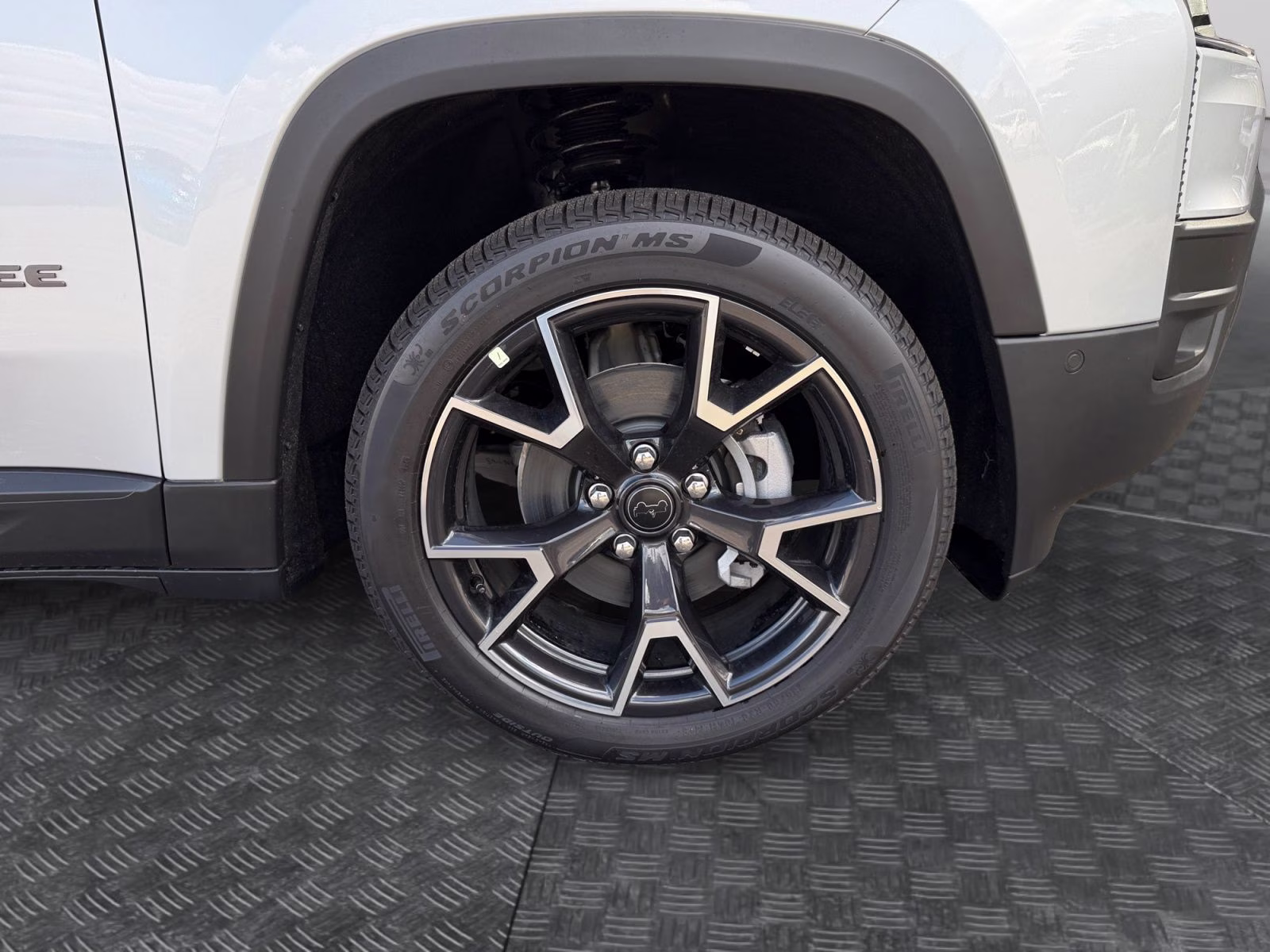 2026 Silver Zynith Clearcoat Jeep Cherokee Overland 4X4 SUV