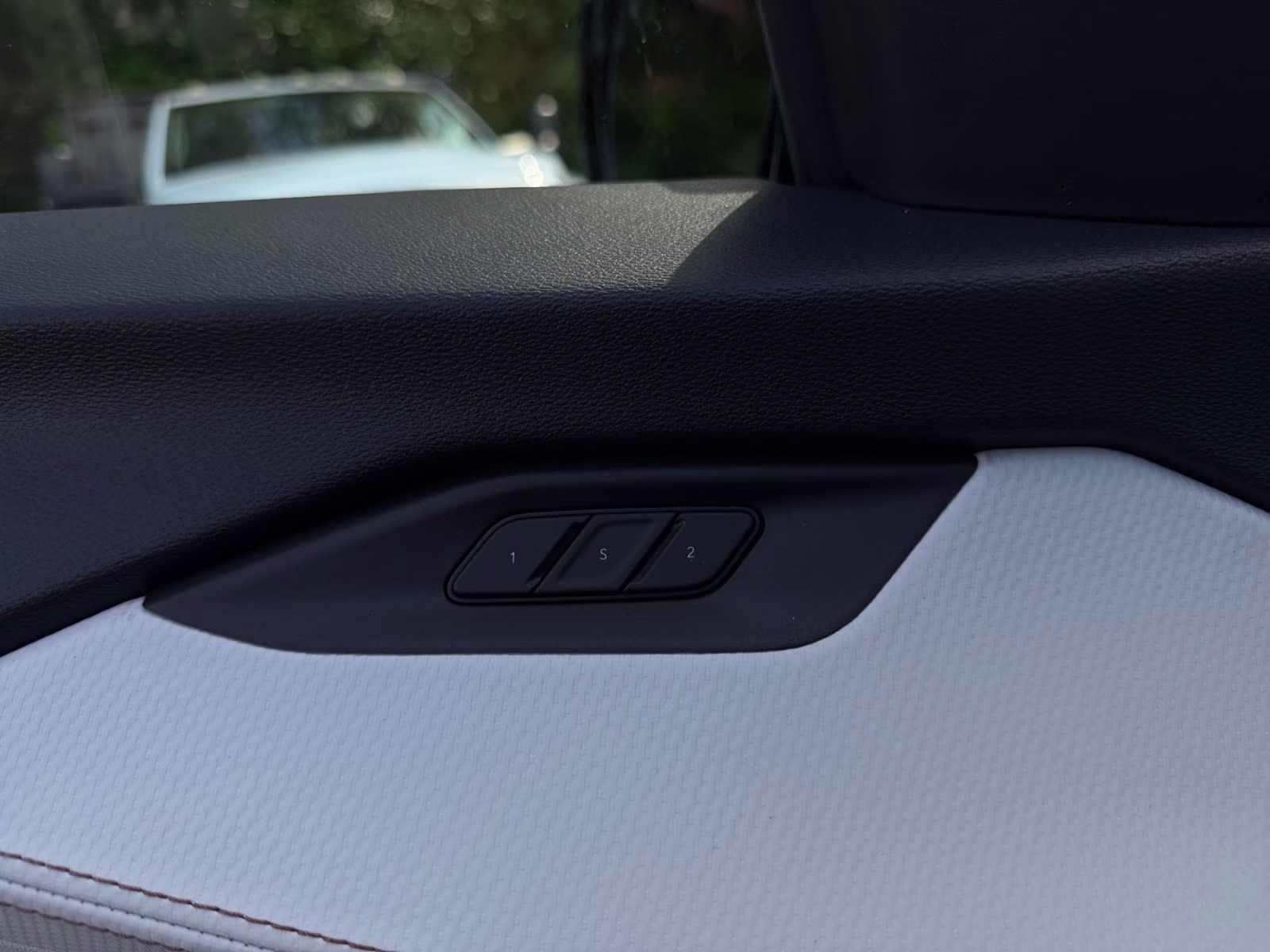 2026 Silver Zynith Clearcoat Jeep Cherokee Overland 4X4 SUV