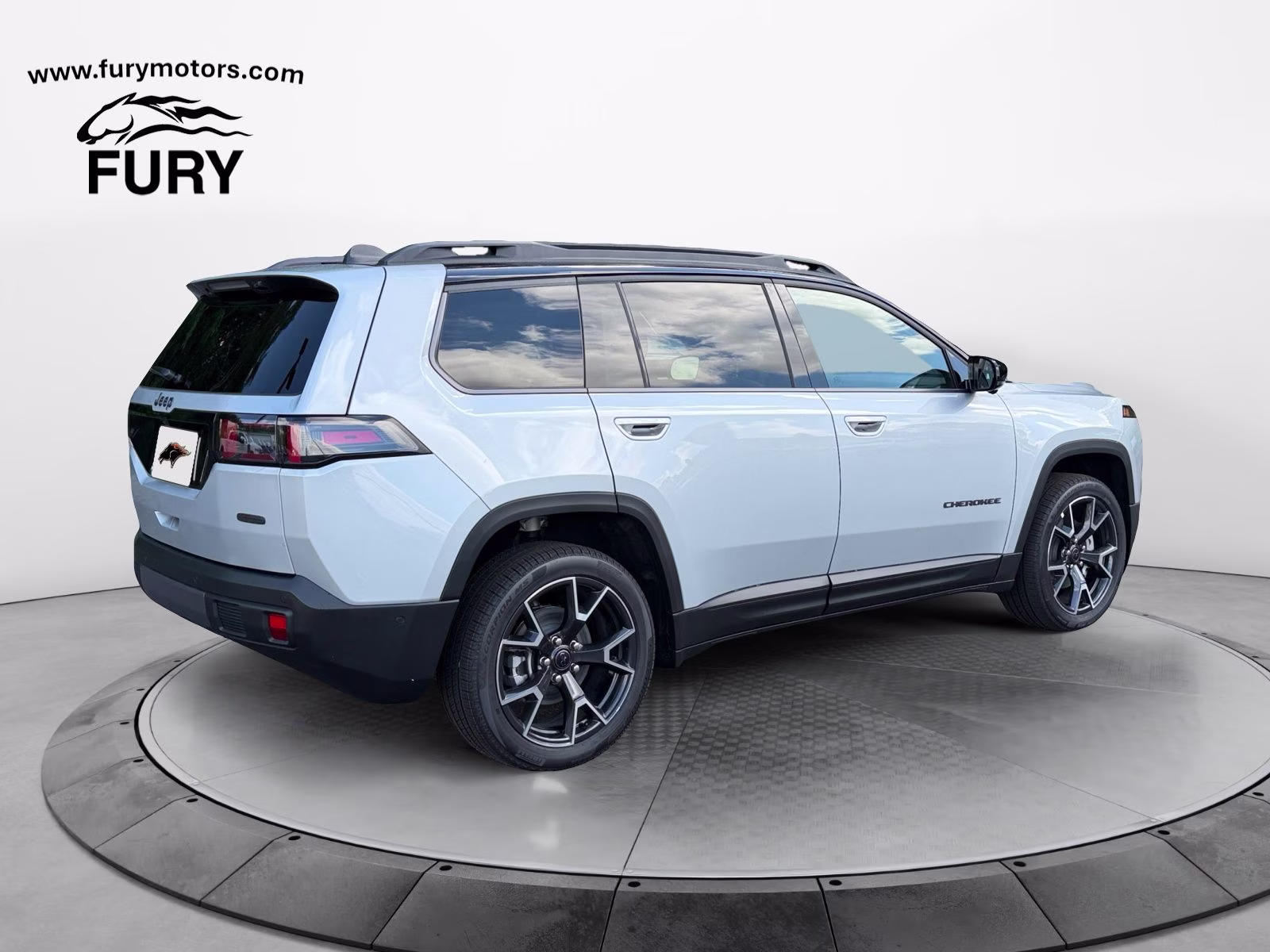 2026 Silver Zynith Clearcoat Jeep Cherokee Overland 4X4 SUV