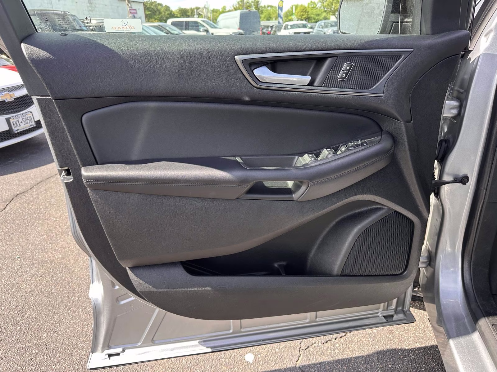 2024 Iconic Silver Metallic Ford Edge SE AWD AWD SUV