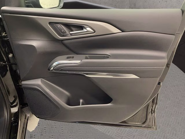 2026 Mosaic Black Metallic Chevrolet Traverse LT AWD SUV