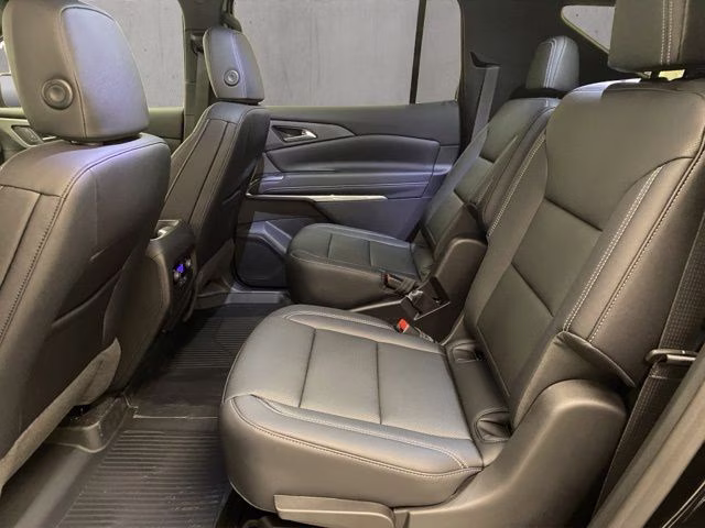 2026 Mosaic Black Metallic Chevrolet Traverse LT AWD SUV