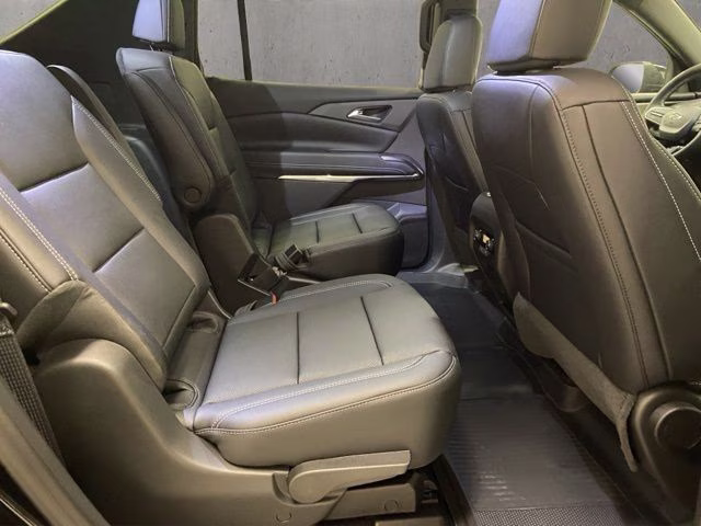 2026 Mosaic Black Metallic Chevrolet Traverse LT AWD SUV