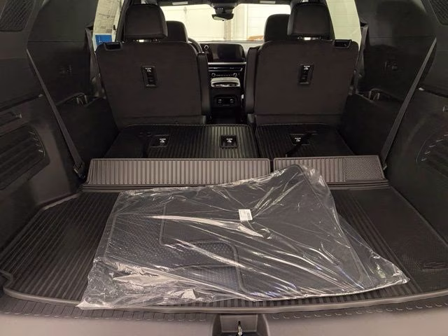 2026 Mosaic Black Metallic Chevrolet Traverse LT AWD SUV