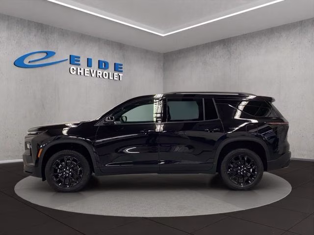 2026 Mosaic Black Metallic Chevrolet Traverse LT AWD SUV