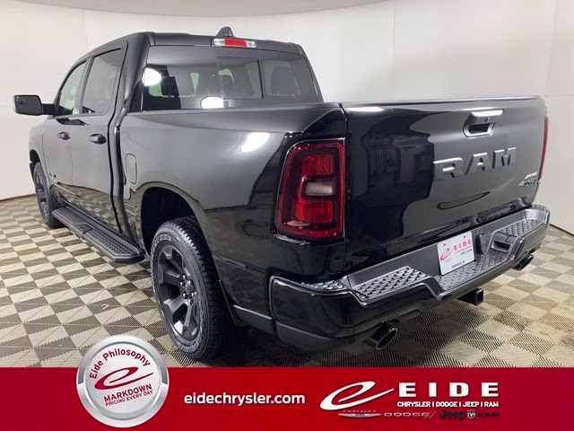 2026 Diamond Black Crystal Pearlcoat Ram 1500 Express 4X4 Truck