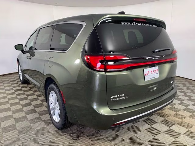 2027 Olive Green Pearlcoat Chrysler Pacifica Select AWD AWD Van