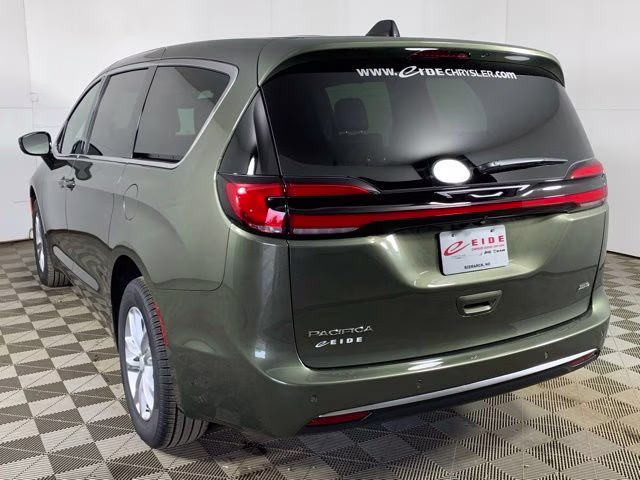 2027 Olive Green Chrysler Pacifica Select AWD AWD Van