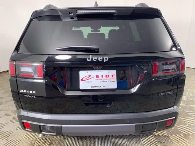 2026 Diamond Black Crystal Pearlcoat Jeep Cherokee Limited 4X4 SUV