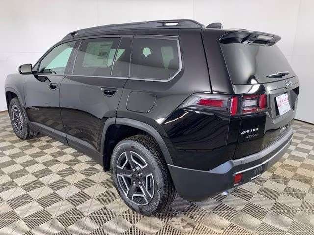 2026 Diamond Black Crystal Pearlcoat Jeep Cherokee Limited 4X4 SUV