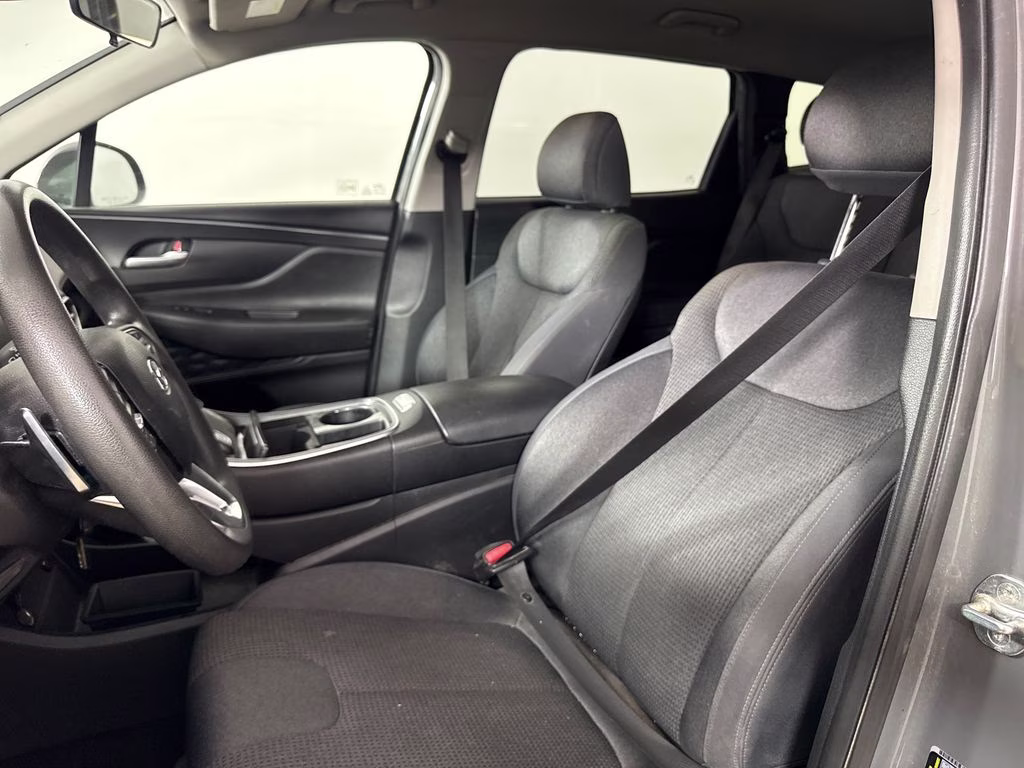 2022 Hampton Gray Hyundai Santa Fe SE FWD SUV