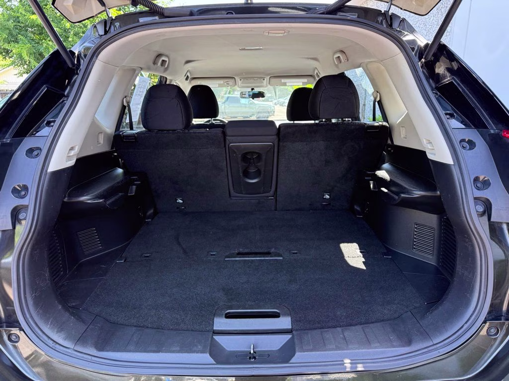 2017 Midnight Jade Nissan Rogue S FWD SUV
