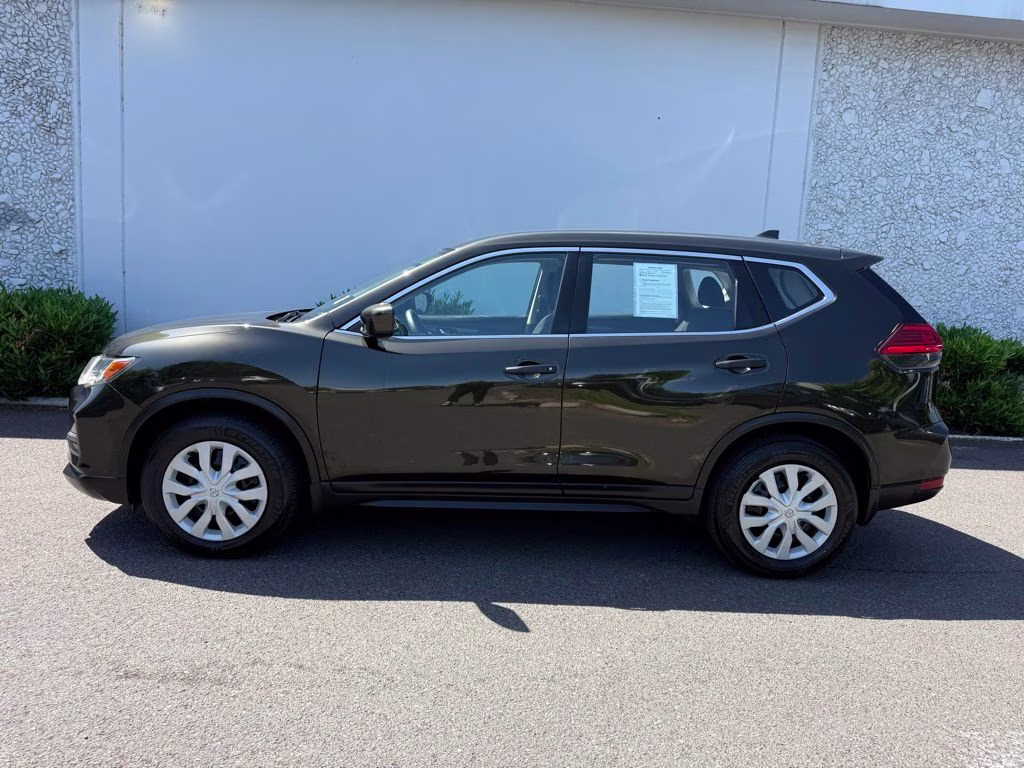 2017 Midnight Jade Nissan Rogue S FWD SUV