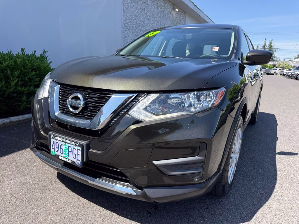 2017 Midnight Jade Nissan Rogue S FWD SUV