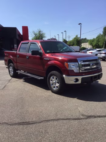 2014 Maroon Ford F-150 4X4 Truck