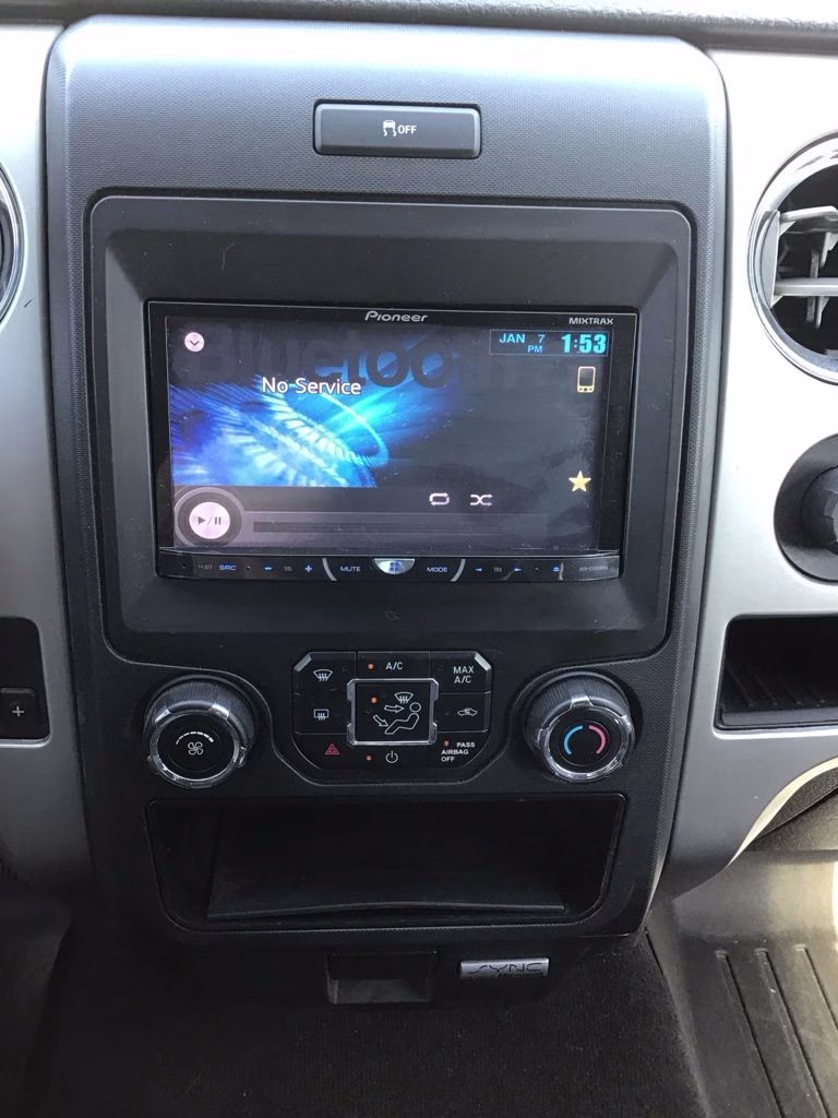 2014 Maroon Ford F-150 4X4 Truck